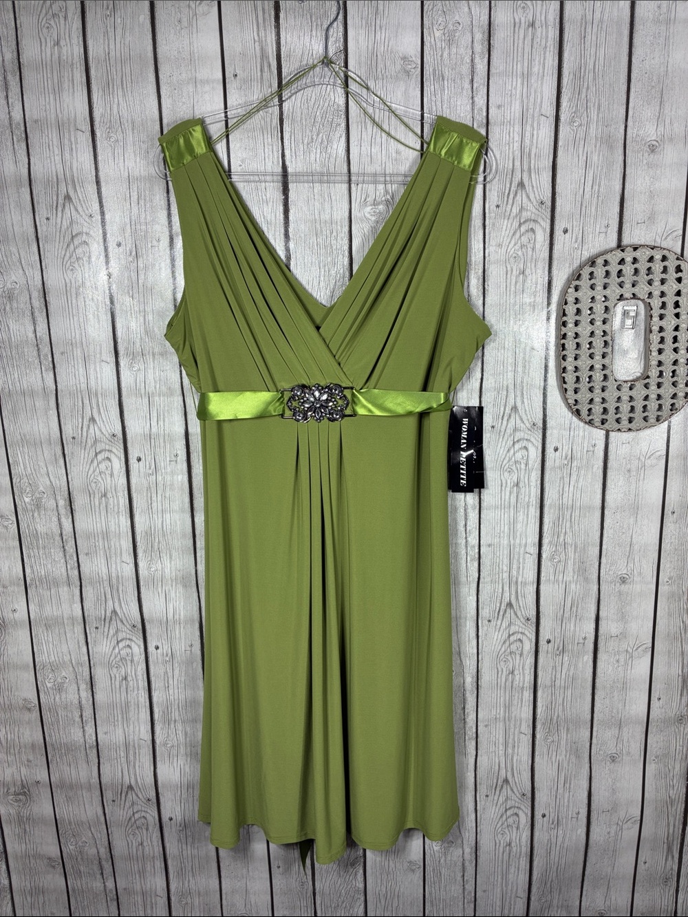 Scarlett Nite| Cocktail Olive Green V-Neck Dress with Satin Waistband Size 20WP